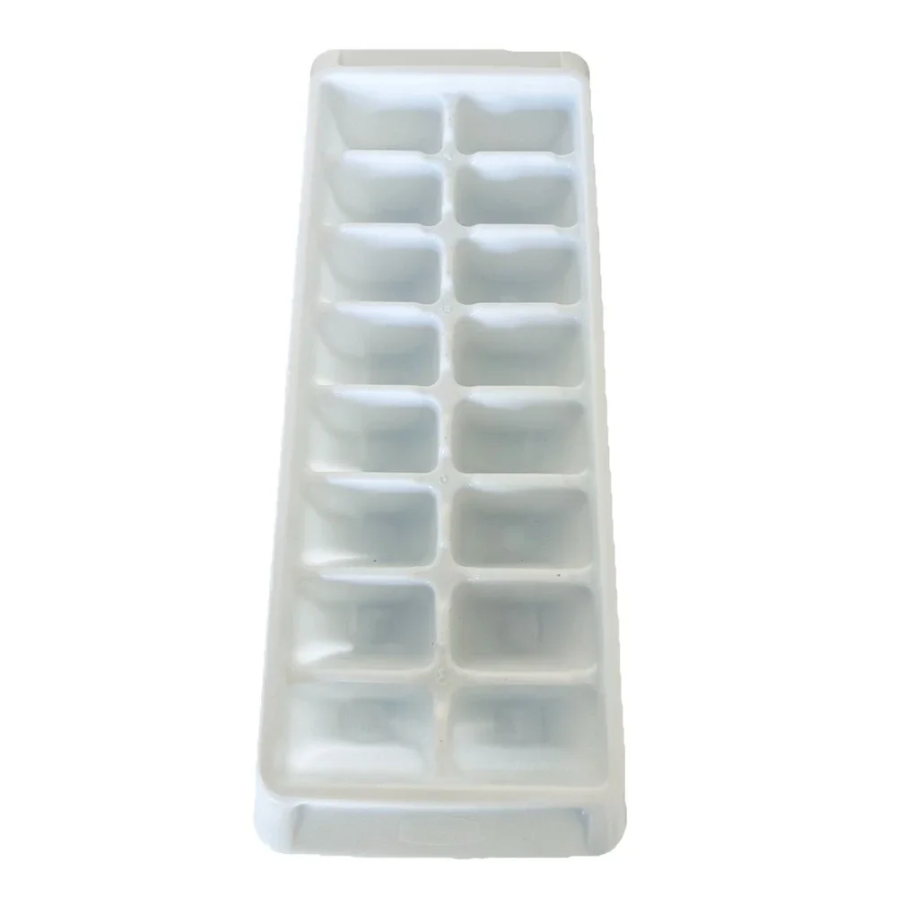 Vintage Rubbermaid Plastic White 16 Ice Cube Tray 2867 6 Made in The USA Kitchen